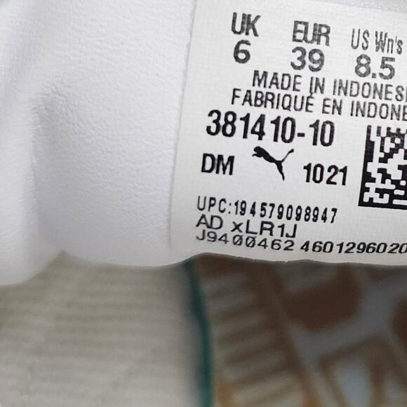 PUMA Suede Classic The Weeknd Sneakers - Picture 7 of 7